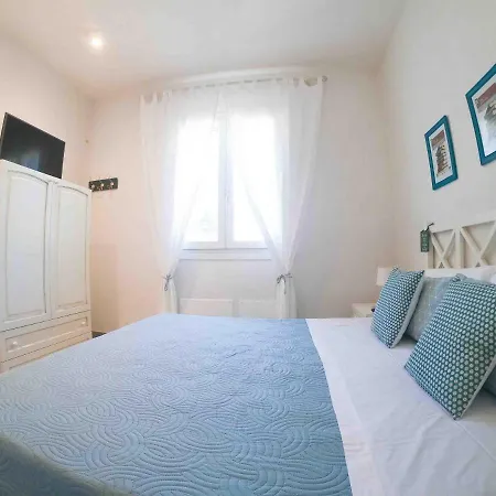 Villa Almyra - 4 Double Badrooms With Exclusive Garden & Parking Steps From The San Vito Lo Capo