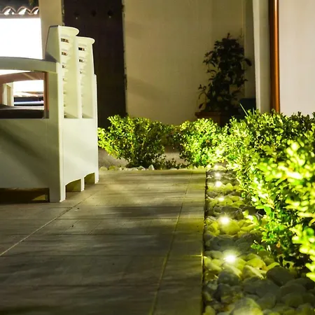 Almyra - 4 Double Badrooms With Exclusive Garden & Parking Steps From The Villa San Vito Lo Capo
